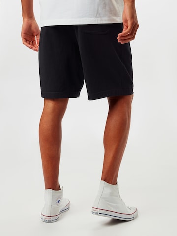 Nike Sportswear Regular Shorts in Schwarz