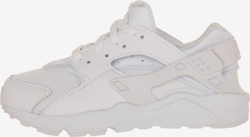 Nike Sportswear Сникърси 'Huarache' в бяло