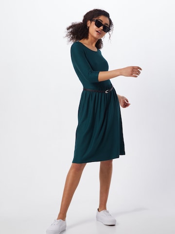 Robe 'Jessie' ABOUT YOU en vert