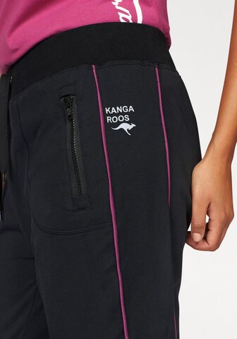 KangaROOS Tapered Workout Pants in Black