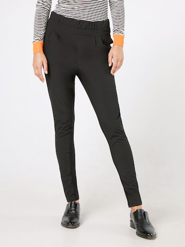 Kaffe Skinny Pleat-Front Pants 'Jillian' in Black: front