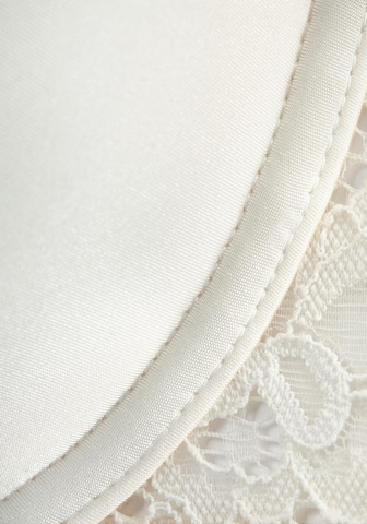 regular Reggiseno di s.Oliver in beige