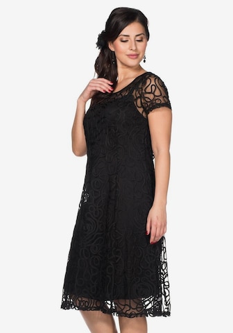 Robe SHEEGO en noir