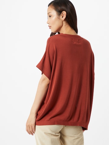 Pullover 'Nudarlene' di NÜMPH in rosso