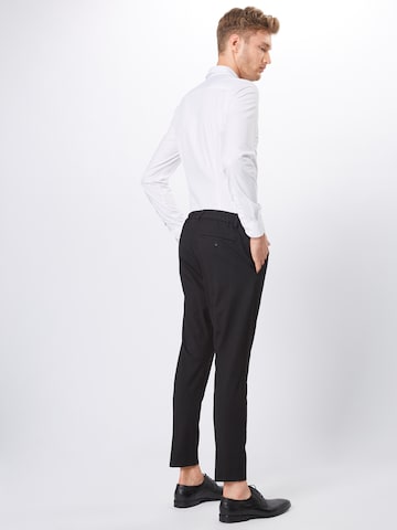 Slimfit Costum de la ESPRIT pe negru: spate