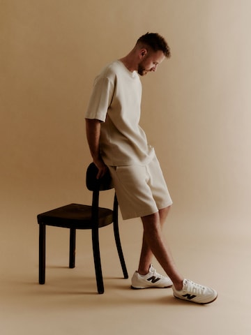 All Beige Casual Look