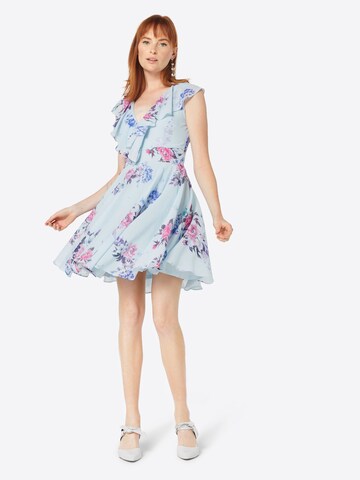 Rochie de cocktail de la TFNC pe albastru