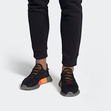 ADIDAS ORIGINALS - Zapatillas deportivas bajas 'Deerupt Runner' en negro: frente
