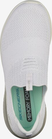 SKECHERS Slip-on in Wit