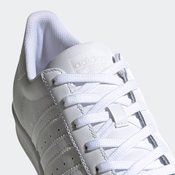 ADIDAS ORIGINALS - Sapatilhas baixas 'Superstar' em branco