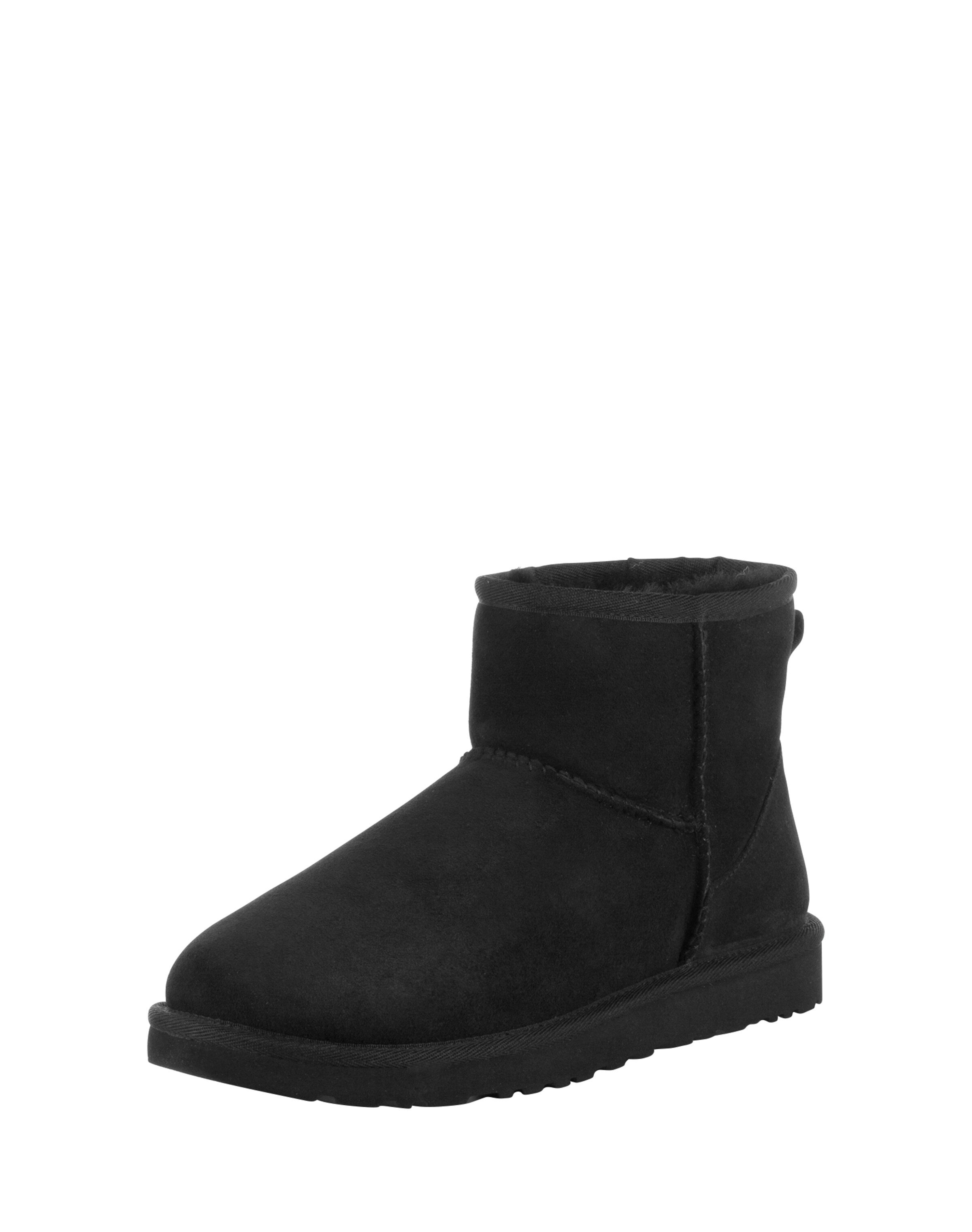 white pointed boots