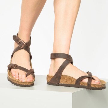 BIRKENSTOCK Sandale 'Yara' in Braun