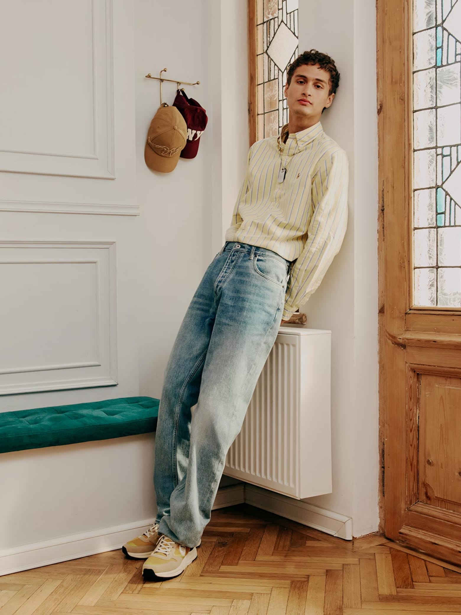 Madson - Bright Blue Sweater Look