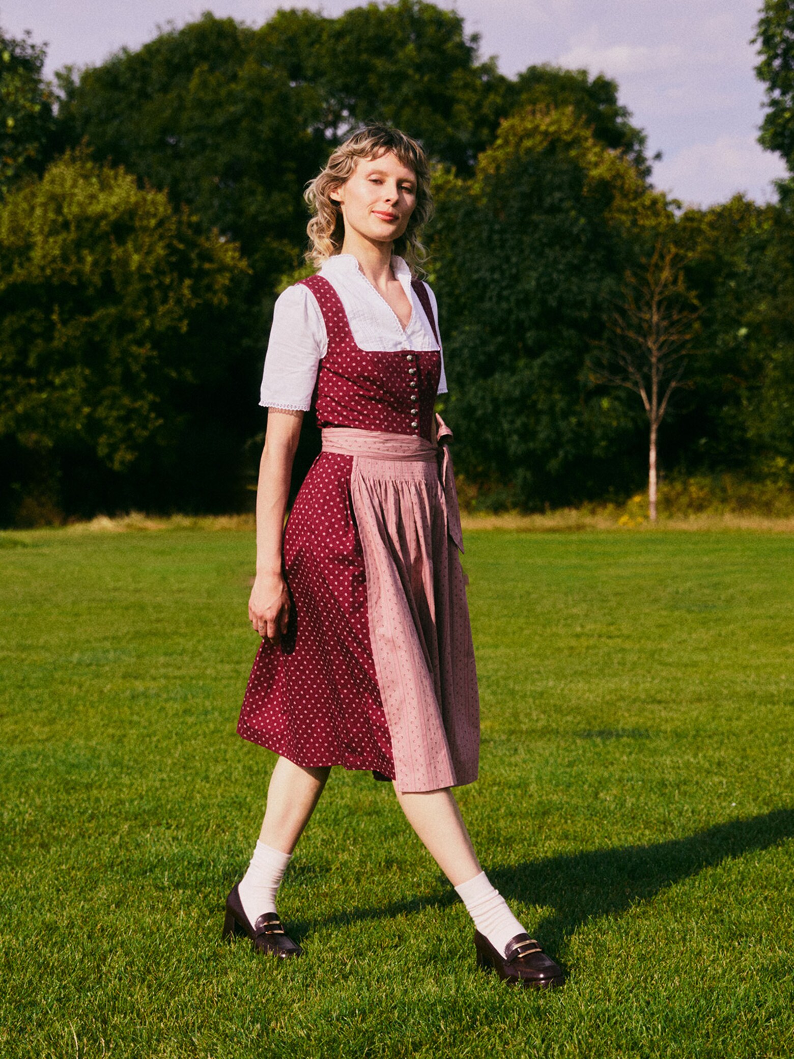 Florence - Traditional Pink Dirndl Look