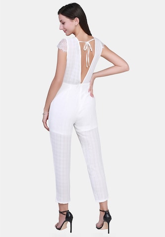 Tuta jumpsuit di Usha in bianco