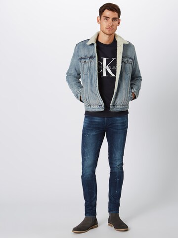 Calvin Klein Jeans Sweatshirt 'Core' in Blauw