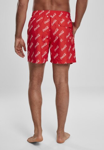 Regular Shorts de bain Mister Tee en rouge