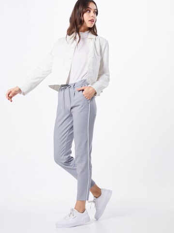 Slimfit Pantaloni cutați de la TOM TAILOR DENIM pe gri