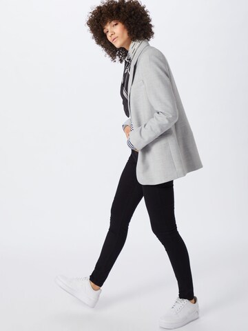 Skinny Jean 'Hot' VERO MODA en noir