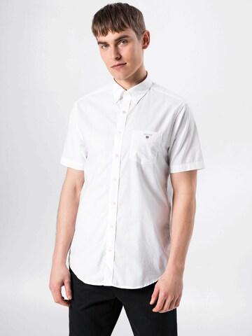 GANT Comfort fit Button Up Shirt in White: front