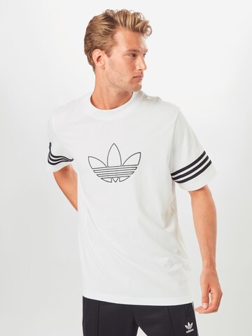 ADIDAS ORIGINALS Koszulka 'Outline' w kolorze biały: przód