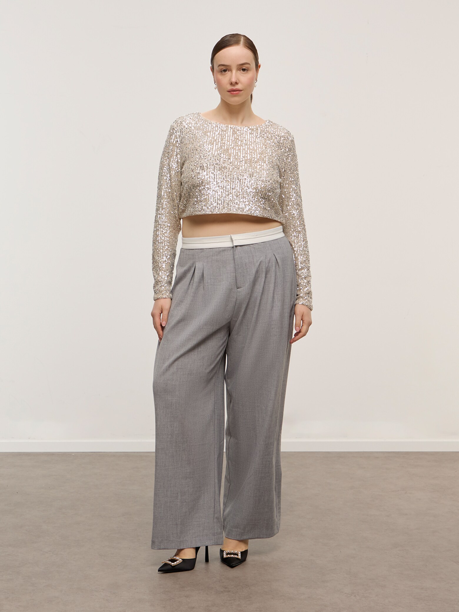 Hvězda večera CITA MAASS co-created by ABOUT YOU