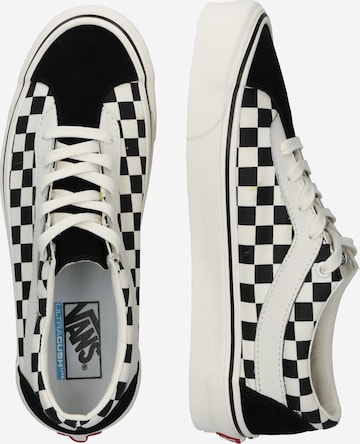 VANS حذاء رياضي بلا رقبة 'UA Bold NI' بلون أسود