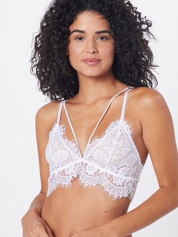 Regular Soutien-gorge NA-KD en blanc : devant