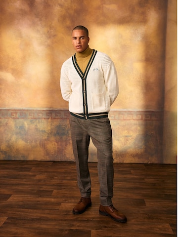 Smart Knitwear Look