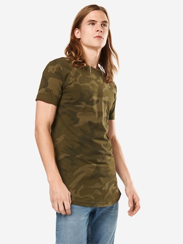 T-Shirt Urban Classics en vert : devant