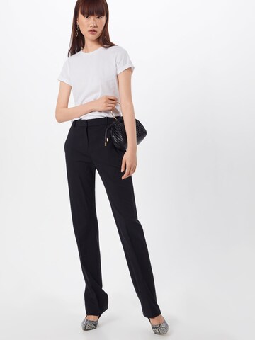 Regular Pantalon à plis HUGO en noir