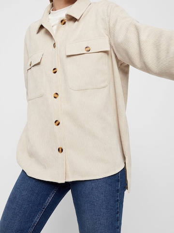 Camicia da donna 'Effi' di PIECES in beige: frontale
