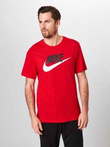 Nike Sportswear Regular fit Póló - piros