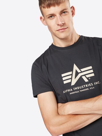 ALPHA INDUSTRIES Shirt in Grijs