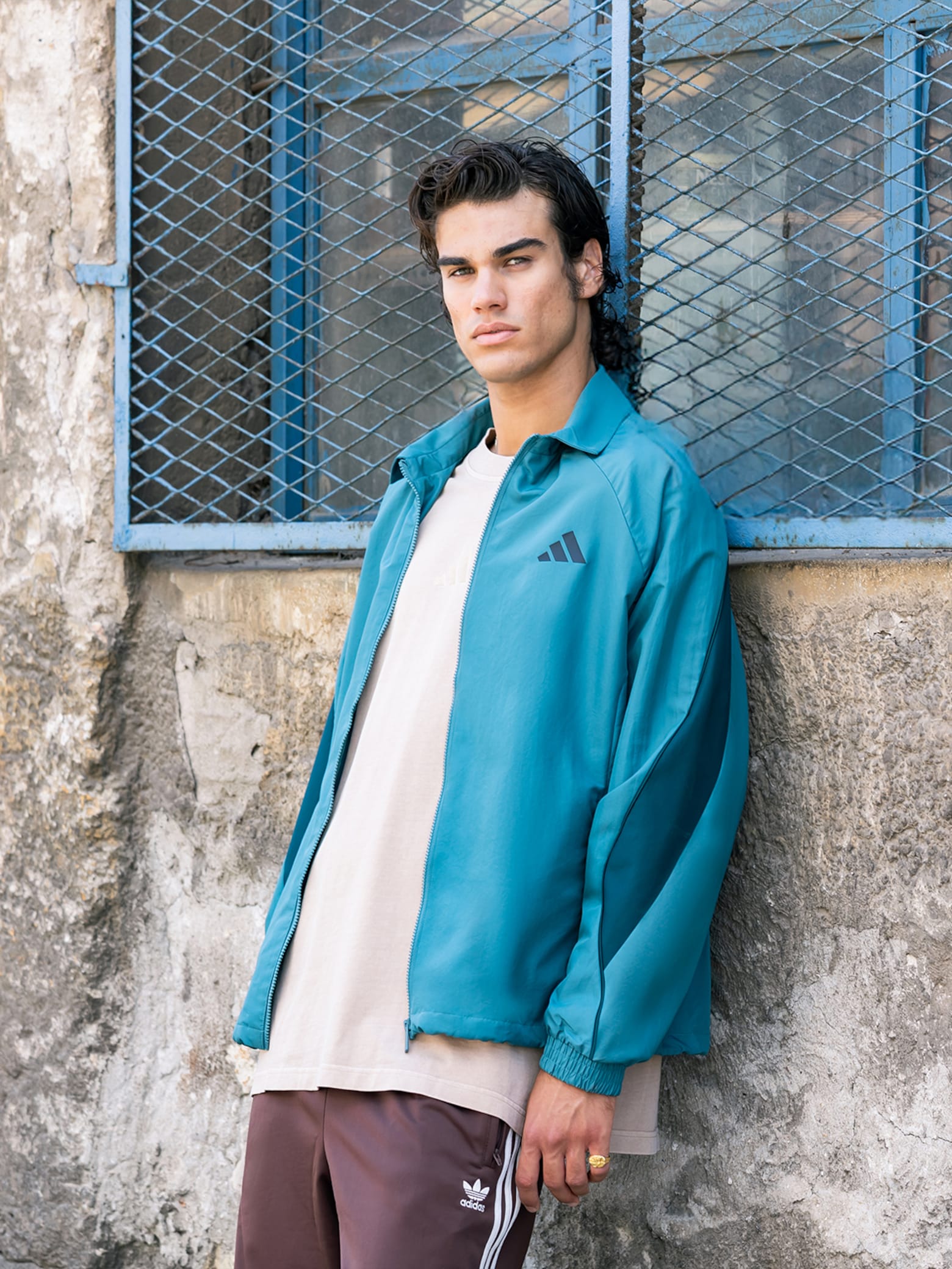 George - Blue Jacket Look