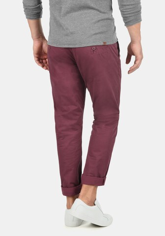 BLEND Regular Chinohose 'Tromp' in Rot