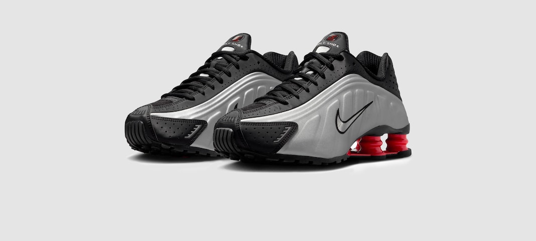 NIKE SHOX R4