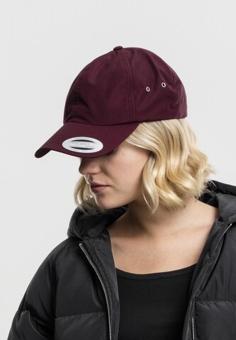 Flexfit Cap in Red: front