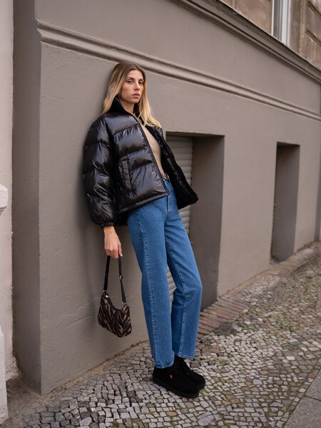 Sarah - Cozy Street Look by Levi's