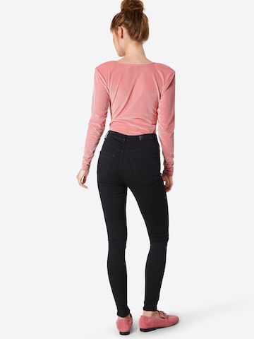 VERO MODA Skinny Farkut 'Sophia' värissä musta