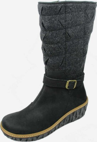 EL NATURALISTA Boots in Grey