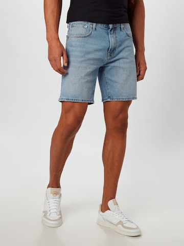 Superdry Regular Shorts 'Conor' in Blau: predná strana