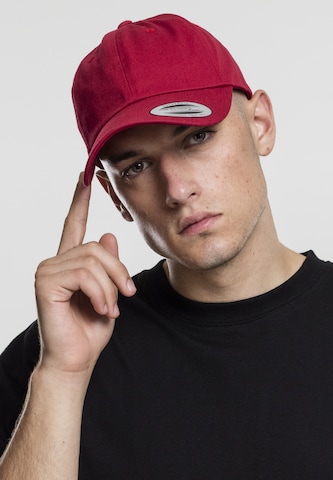 Casquette Flexfit en rouge : devant