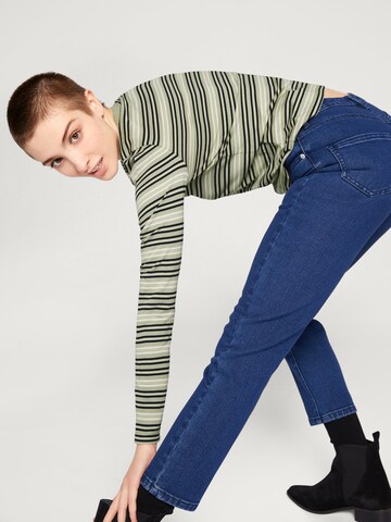 EDITED Regular Jeans 'Tiara' in Blauw