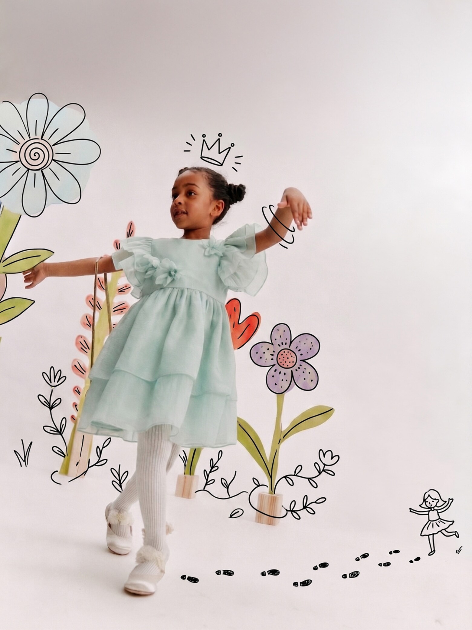 Small guests, big impression Charming Occasion Wear