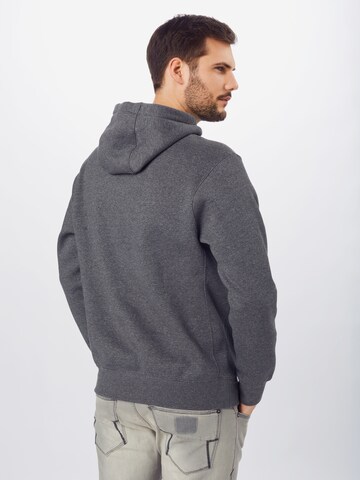 Coupe regular Sweat-shirt 'Club Fleece' Nike Sportswear en gris