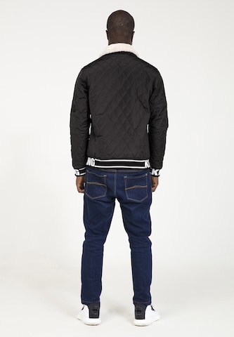 PLUS EIGHTEEN Between-Season Jacket in Black