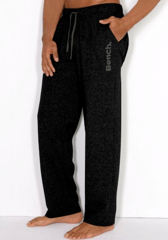 Pantalon de pyjama BENCH en noir : devant