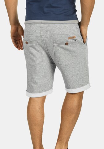 INDICODE JEANS Regular Sweatshorts 'Billy Shorts' in Grau