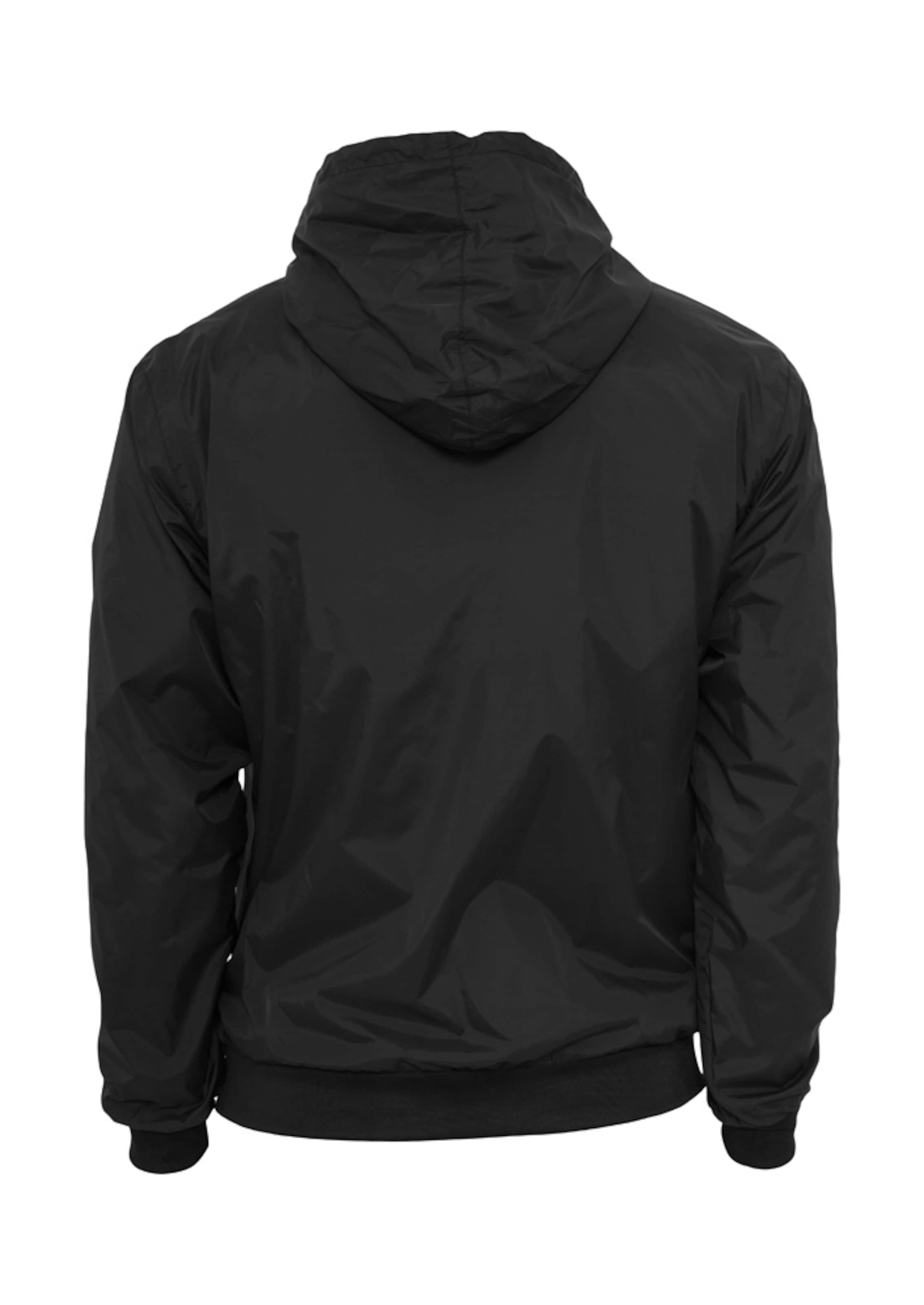 Geacă de primăvară-toamnă de la Urban Classics pe negru